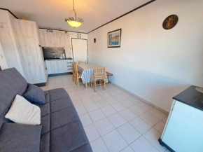 Appartement 2 pièces climatisé avec balcon, garage et piscine à Marseillan - FR-1-326-707